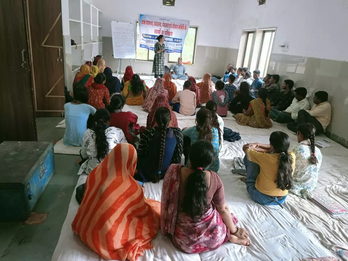 ’ग्राम स्वास्थ्य स्वच्छता पेयजल एवं पोषण समिति सदस्यों का प्रशिक्षण सम्पन्न’