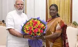 PM मोदी ने राष्ट्रपति मुर्मू से मुलाकात की