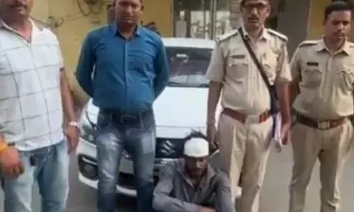 रोडवेज बस स्टैंड से 32 तोला सोना और नगदी चुराने के आरोप में एक गिरफ्तार कार भी जप्त