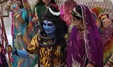 महिलाओं ने लहरिया महोत्सव मनाया, शिव की सजाई झांगी