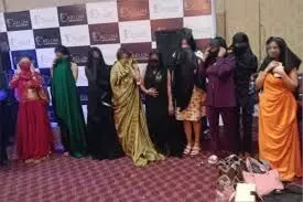 होटल गणेश में चल रही रेव पार्टी और देह व्यापार छापा10 युवतियां और 20 युवकों को दबोचा