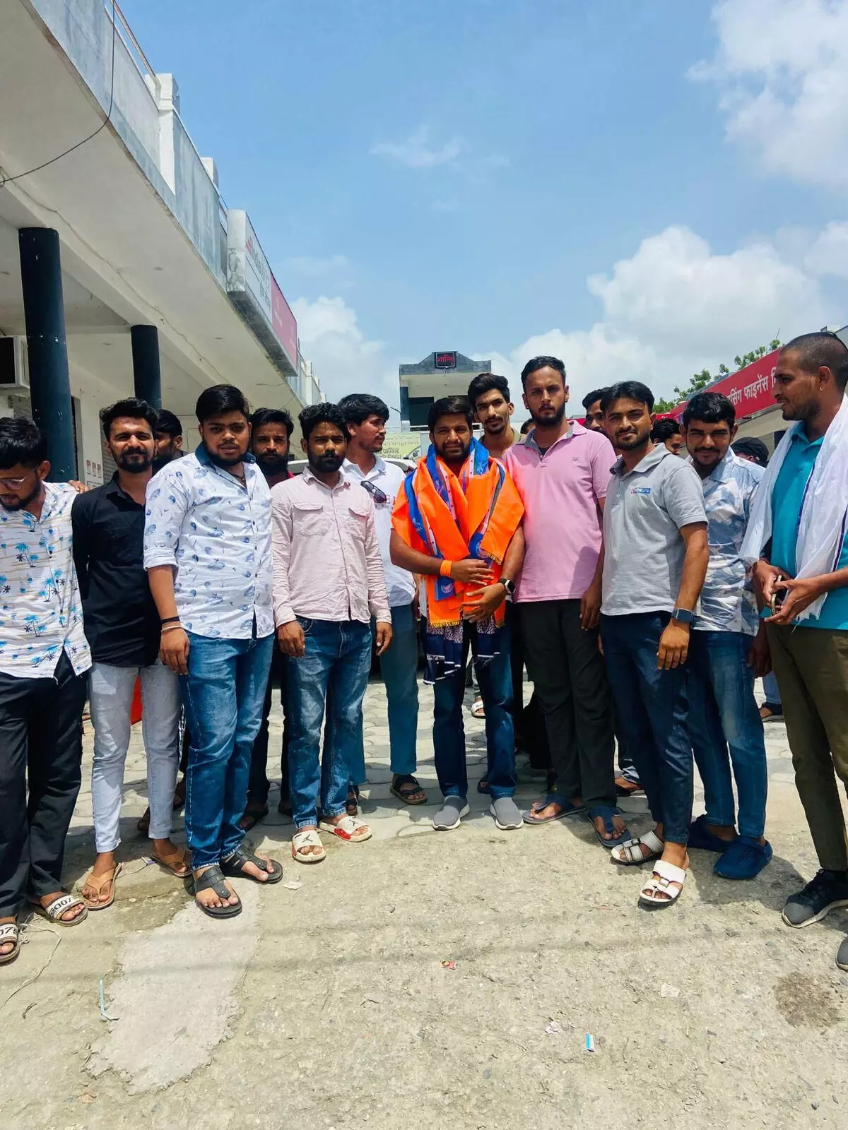 एनएसयूआई के जिला अध्यक्ष गुर्जर का किया स्वागत एनएसयूआई के जिला अध्यक्ष गुर्जर का किया स्वागत