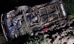 बिहार में दर्दनाक हादसा, 5 कांवड़ियों की मौत, गड्ढे में पलट गई DJ वैन बिहार में दर्दनाक हादसा, 5 कांवड़ियों की मौत, गड्ढे में पलट गई DJ वैन