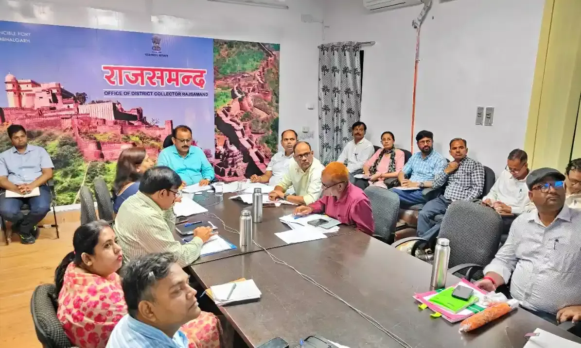 शिकायतों का समयबद्ध निस्तारण हर हाल में हो, राहत में विलंब अस्वीकार्य :कलक्टर शिकायतों का समयबद्ध निस्तारण हर हाल में हो, राहत में विलंब अस्वीकार्य :कलक्टर