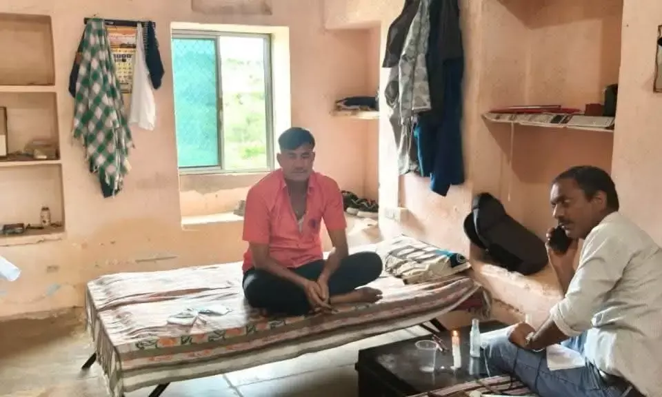 भ्रष्टाचार निरोधक ब्यूरो ने रिश्वत लेते पकड़ा पुलिसकर्मी, थानाधिकारी की भूमिका संदिग्ध