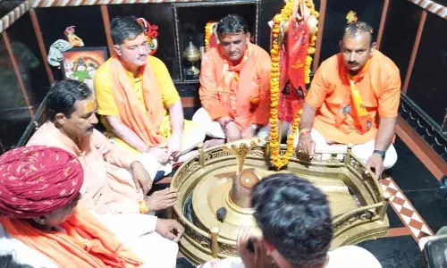 आसींद में शिव भक्तों द्वारा निकाली गई कावड़ यात्रा