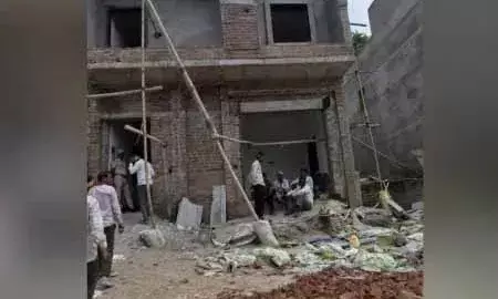 अचानक भरभराकर ढही दीवार, 3 मजदूरों की मौत; 3 गंभीर घायल