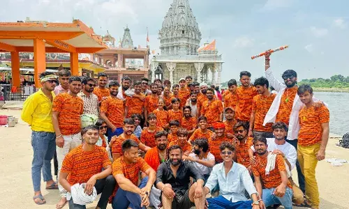 उदलियास में डाक कावड़ यात्रा न‍िकली, त्रिवेणी संगम से जल लाकर भोलेनाथ का क‍िया अभिषेक