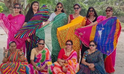 महिला मंडल के द्वारा लहरिया महोत्सव धूमधाम से मनाया महिला मंडल के द्वारा लहरिया महोत्सव धूमधाम से मनाया