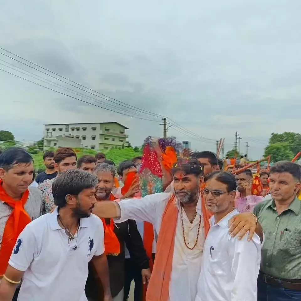 कोली समाज द्वारा पूर्व राजस्व मंत्री रामलाल जाट का किया स्वागत कोली समाज द्वारा पूर्व राजस्व मंत्री रामलाल जाट का किया स्वागत