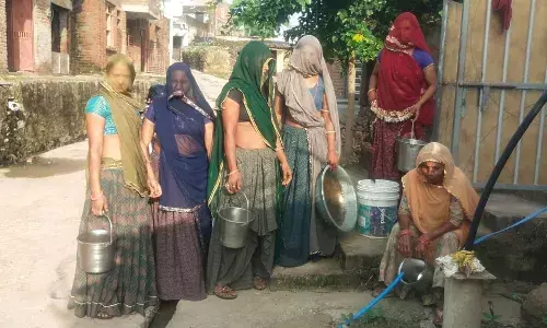 चंबल का पानी सिर्फ कागजों में उर्ना गांव में नसीब नही हो रहा पानी