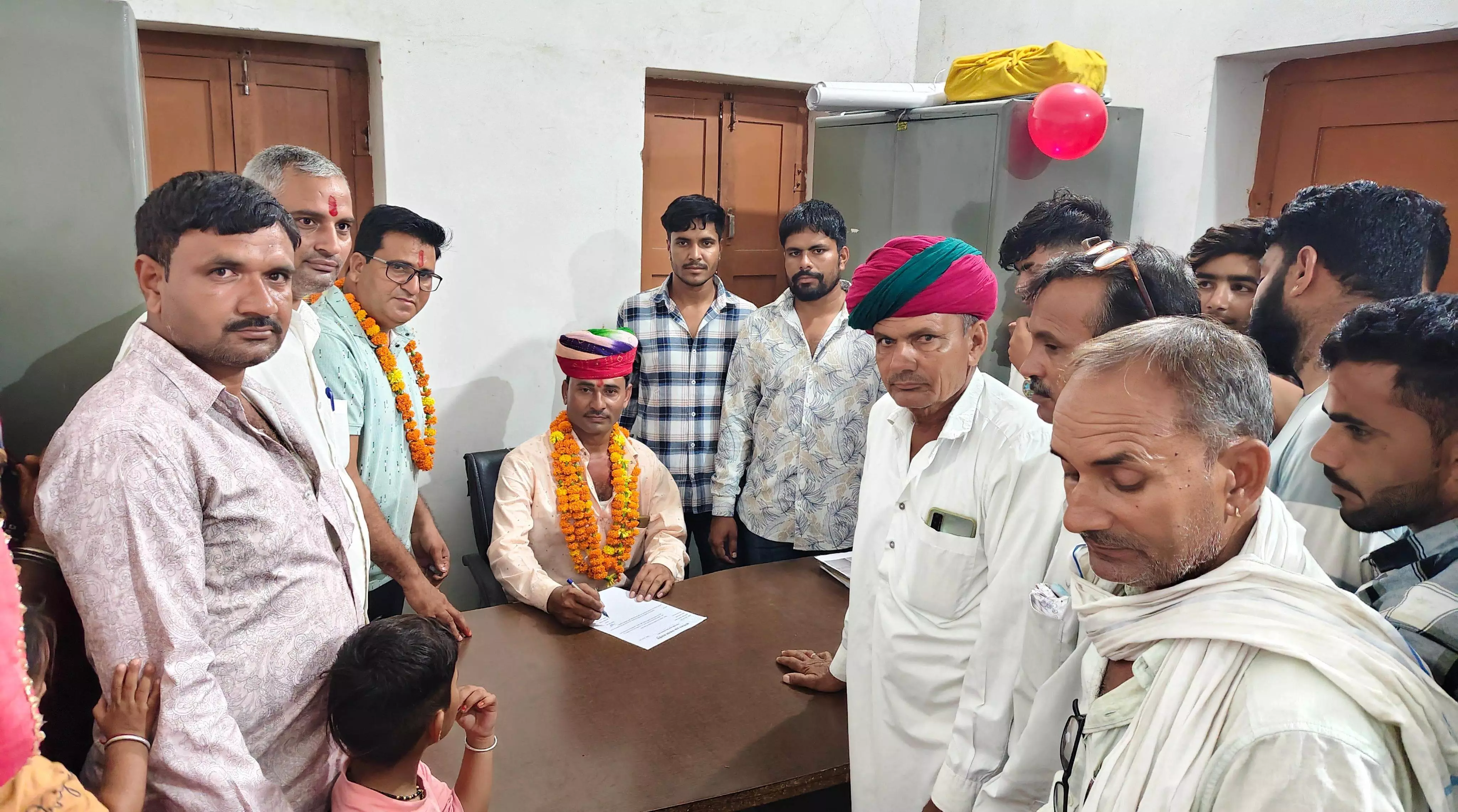 जाट बने सवाईपुर प्रशासक, संभाला कार्यभार जाट बने सवाईपुर प्रशासक, संभाला कार्यभार