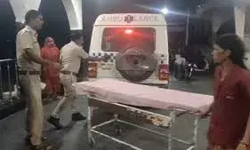 नाले के पास मिला अज्ञात किशोरी का शव, पुलिस ने दुष्कर्म और रक्तस्राव से मौत की आशंका जताई