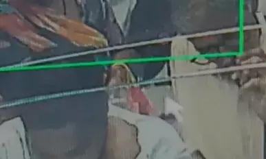 बैंक में बैग के चीरा लगा 50 हजार पार, घटना कैमरे में कैद