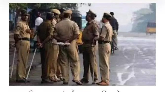 पान मसाला कंपनी पर आयकर विभाग ने मारा छापा, आधा दर्जन प्रतिष्ठानों की ली गई तलाशी पान मसाला कंपनी पर आयकर विभाग ने मारा छापा, आधा दर्जन प्रतिष्ठानों की ली गई तलाशी