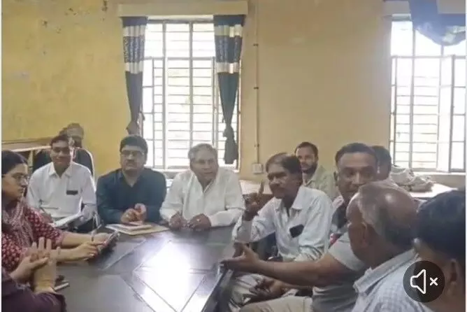 कोटड़ी चारभुजा जलझुलनी महोत्सव ,मंदिर ट्रस्ट और अधिकारियो के साथ तैयारियो को लेकर की चर्चा,दारू की दुकान रहेगी बंद कोटड़ी चारभुजा जलझुलनी महोत्सव ,मंदिर ट्रस्ट और अधिकारियो के साथ तैयारियो को लेकर की चर्चा,दारू की दुकान रहेगी बंद