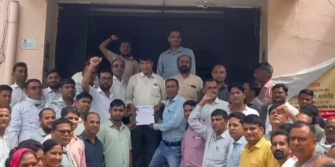 राजस्थान शिक्षक संघ (राष्ट्रीय) ने शिक्षकों की समस्याओं को लेकर सौंपा ज्ञापन, चेताया आंदोलन का संकेत