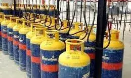 LPG सिलेंडर की कीमतों में 33.50 रुपये की  कटौती