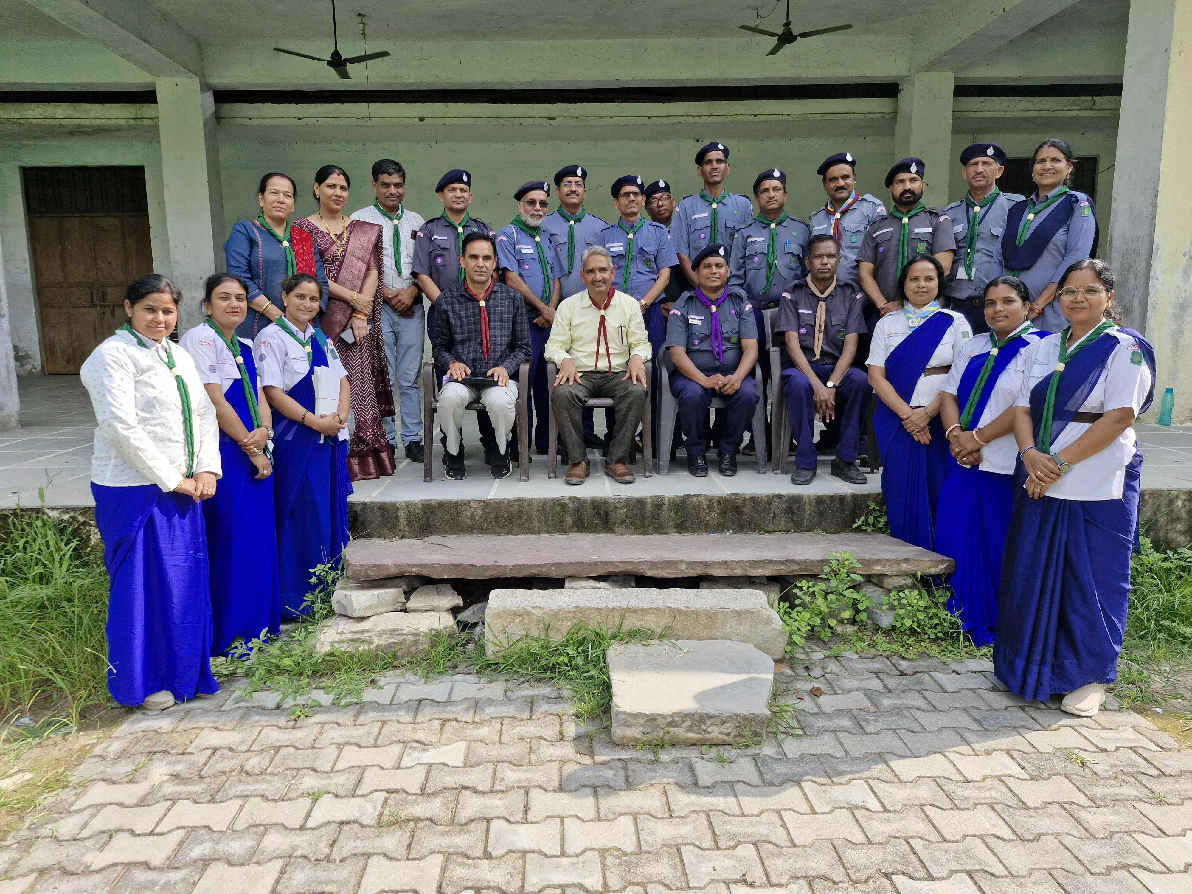 जीवन जीने की कला सिखाता है स्काउट - प्रमोद दशोरा जीवन जीने की कला सिखाता है स्काउट - प्रमोद दशोरा