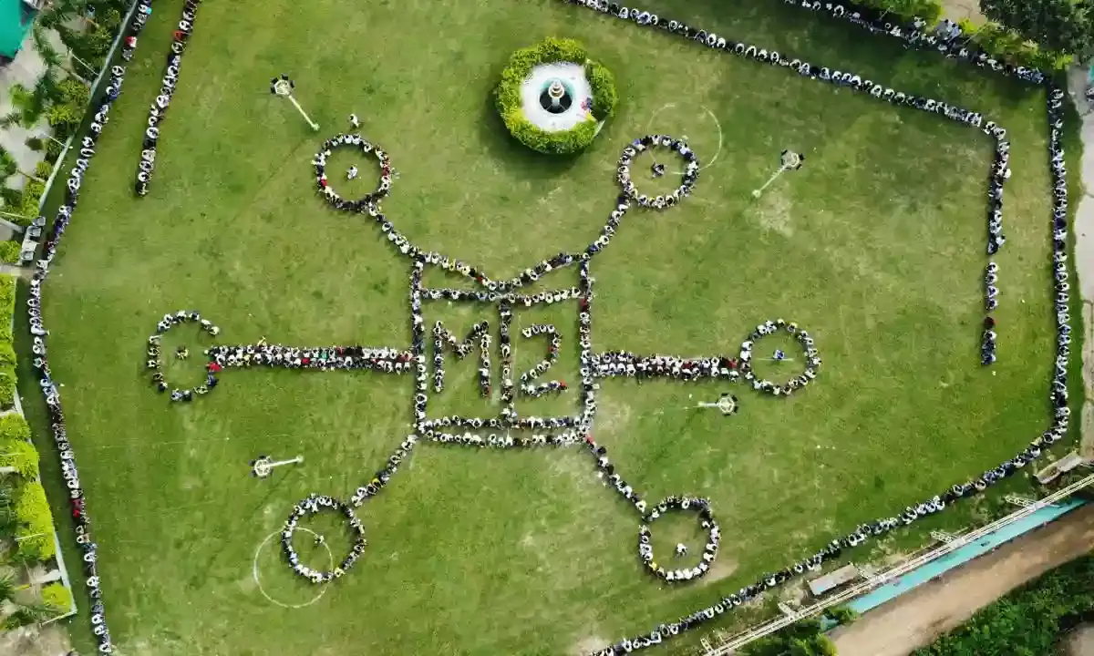 बच्चों ने अनोखे अंदाज में मनाया रक्षाबंधन