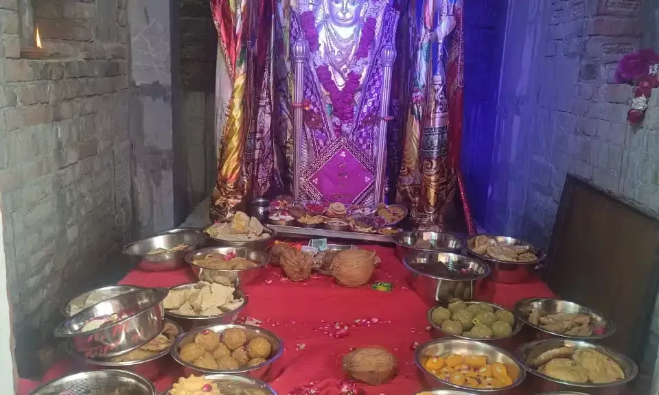 चंवरा के हनुमान जी को लगाया छप्पन भोग