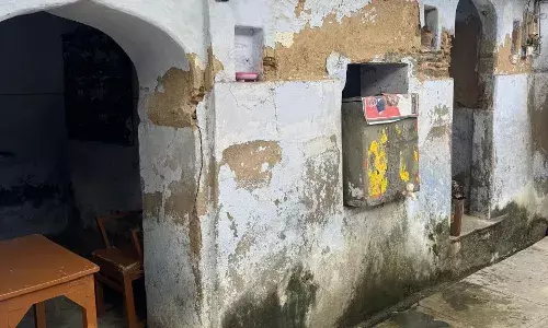 जिला कलेक्टर को पत्र देकर माहेश्वरी समाज संपत्ति ट्रस्ट ने जीर्ण क्षीर्ण भवन को गिराने की मांग की