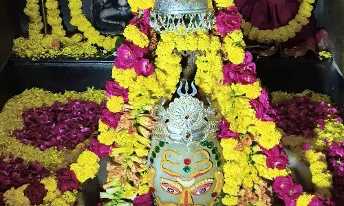 श्री झालरा महादेव मंदिर में छप्पन भोग धराया श्री झालरा महादेव मंदिर में छप्पन भोग धराया