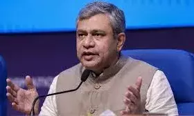 भारत, अमेरिका का सबसे बड़ा स्मार्टफोन सप्लायर बना, बीते 11 वर्षों में उत्पादन 6 गुना बढ़ा: अश्विनी वैष्णव