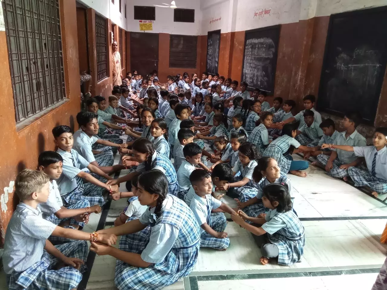 भगवानपुरा में रक्षाबंधन का पर्व हर्षोल्लास से मनाया