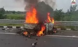 दिल्ली–मुंबई एक्सप्रेसवे पर   पुलिस वैन से टकराई कार, लगी आग ,8 घायल