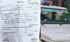 पुलिस का अजीबो-गरीब चालान: बाइक सवार पर “सीट बेल्ट” न लगाने का जुर्माना, पर्ची वायरल