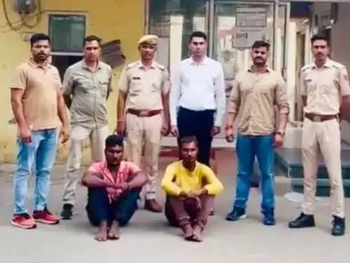 बाइक पर अफीम तस्करी करते दो गिरफ्तार