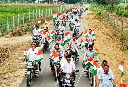 भादसोड़ा से सांवलिया जी तक निकाली तिरंगा यात्रा