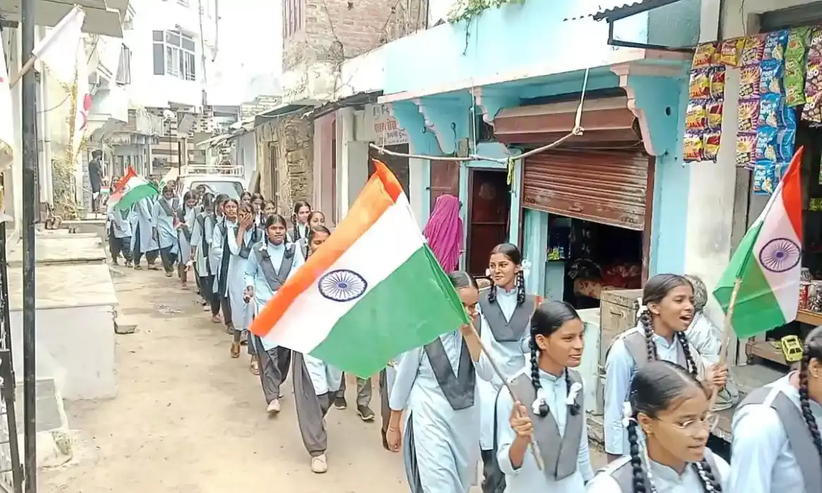 घोसुण्डा   में तिरंगा रैली का आयोजन