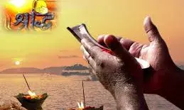 पूर्वजों का आशीर्वाद पाने का पावन अवसरश्राद्ध, तर्पण और पिंडदान से करें पितरों को तृप्त, जानें तिथि और नियम