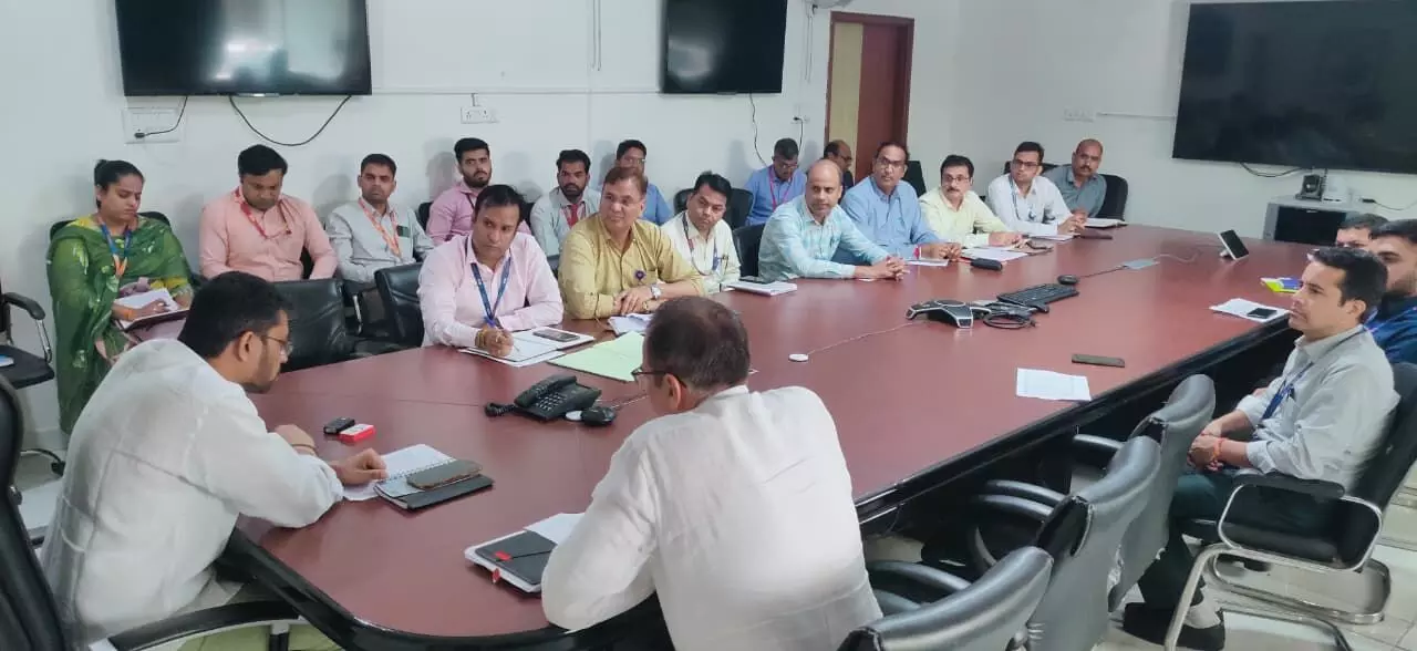 बैंक सामाजिक जिम्मेदारी समझें, वित्तीय समावेशन में दिखाएं गंभीरता - जिला कलक्टर बैंक सामाजिक जिम्मेदारी समझें, वित्तीय समावेशन में दिखाएं गंभीरता - जिला कलक्टर