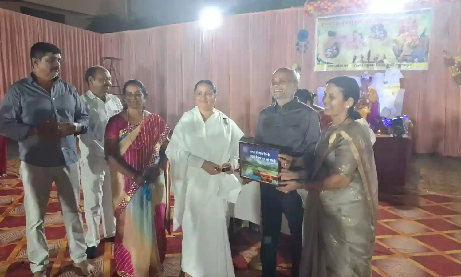 जन्माष्टमी पर्व पर झांकियां में विधायक कोठारी ने की शिरकत