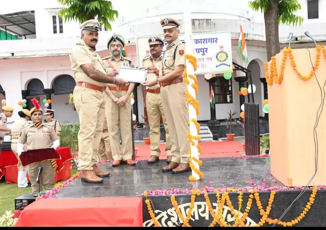 टोंक डिप्टी जेलर राठौड़ जयपुर में हुए राष्ट्रपति सेवा पदक से सम्मानित
