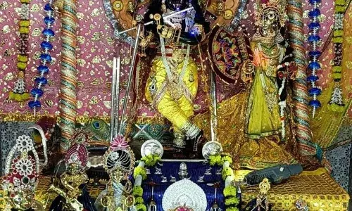 प्रेम से ही विश्व को जीता जा सकता है पं. भट्ट