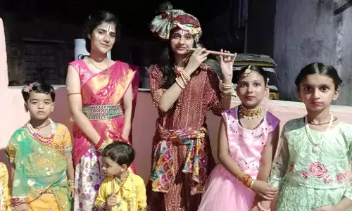 जन्माष्टमी का त्यौहार हर्षोल्लास के साथ मनाया