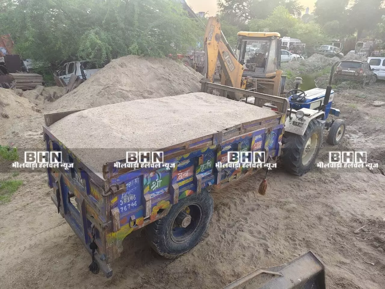 मांडल में अवैध बजरी से भरा ट्रैक्टर-ट्रॉली जब्त