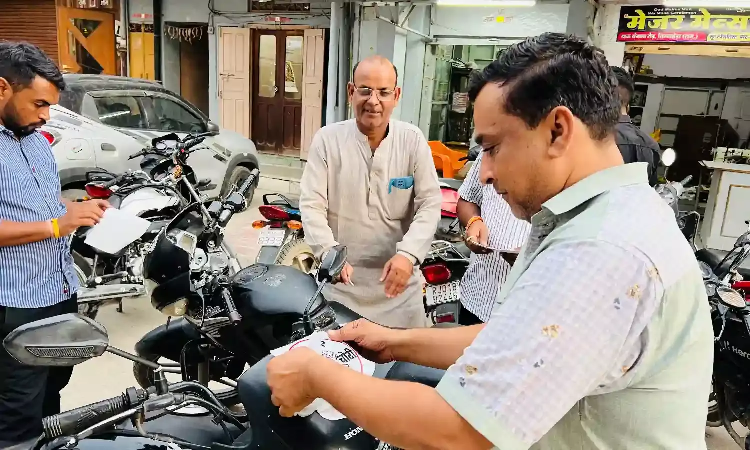 युवा कांग्रेस ने चलाया सशक्त जन जागरूकता अभियान युवा कांग्रेस ने चलाया सशक्त जन जागरूकता अभियान