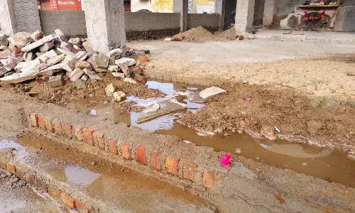 सवाईपुर में दो माह से चंबल पाइपलाइन में लीकेज, तेजाजी महाराज मेले की तैयारियों पर असर सवाईपुर में दो माह से चंबल पाइपलाइन में लीकेज, तेजाजी महाराज मेले की तैयारियों पर असर