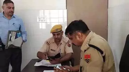 ब्लैकमेल से परेशान 12वीं क्लास की छात्रा ने किया सुसाइड