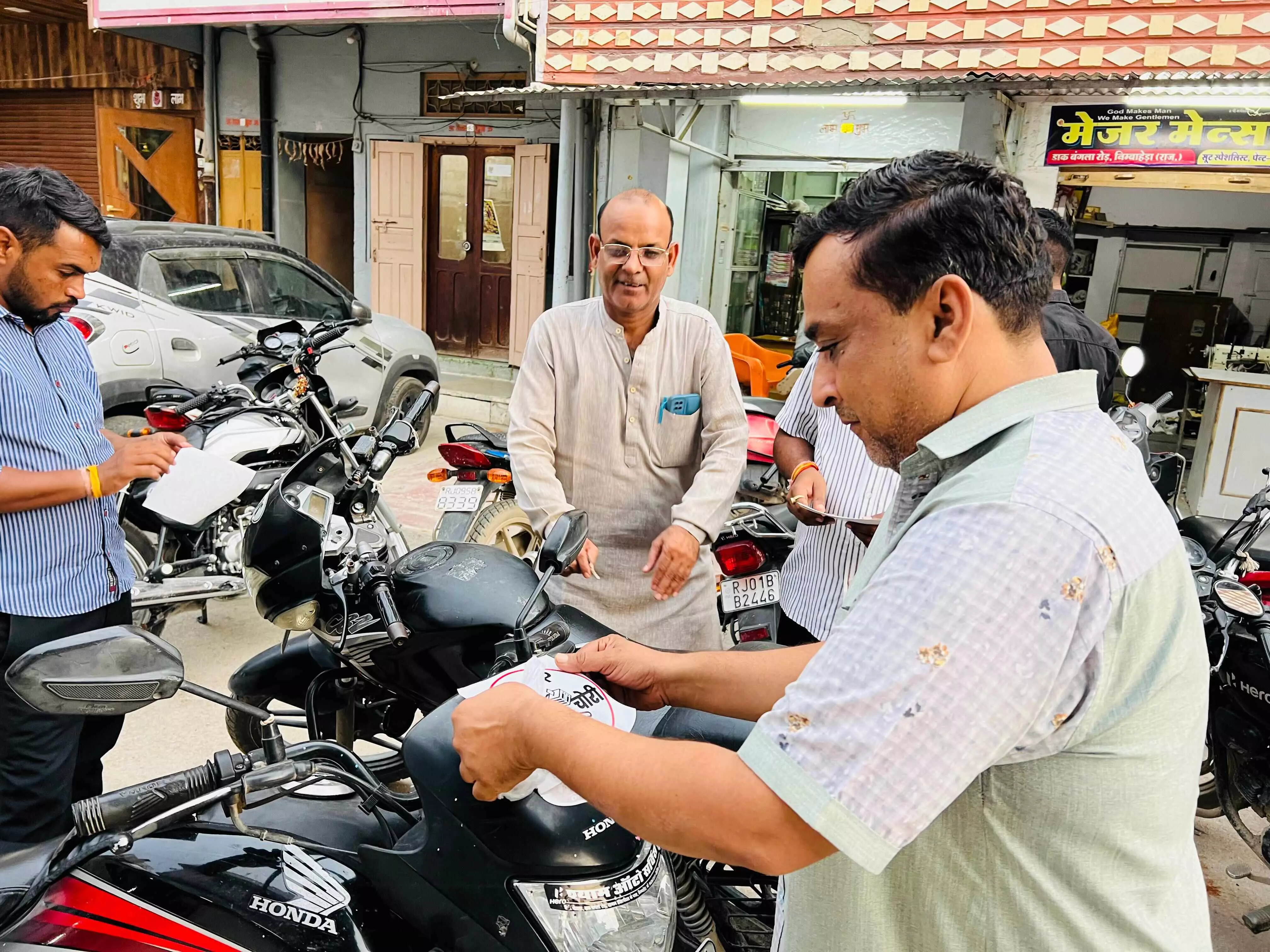 युवा कांग्रेस ने चलाया सशक्त जन जागरूकता अभियान