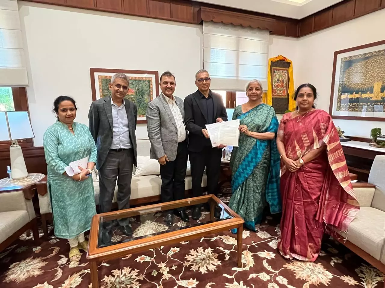 कॉटन आयात में लगने वाले आयात शुल्क समाप्त कॉटन आयात में लगने वाले आयात शुल्क समाप्त