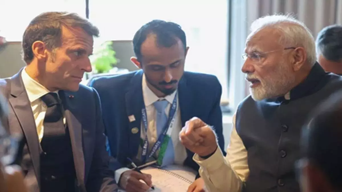 जल्द होगा रूस-यूक्रेन युद्ध पर फैसला! ट्रंप से मुलाकात के बाद अब मैक्रों ने PM मोदी को लगाया फोन? जल्द होगा रूस-यूक्रेन युद्ध पर फैसला! ट्रंप से मुलाकात के बाद अब मैक्रों ने PM मोदी को लगाया फोन?