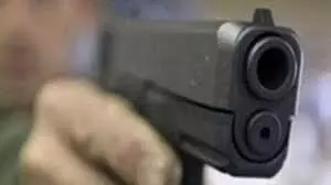 कोटा के व्यक्ति को अगवा कर जेसीबी से बांधा, रिवाल्वर दिखाकर धमकाया, मारपीट कर लूटे दो लाख रुपए, रिहाई के बदले मांगे 20 लाख, केस दर्ज कोटा के व्यक्ति को अगवा कर जेसीबी से बांधा, रिवाल्वर दिखाकर धमकाया, मारपीट कर लूटे दो लाख रुपए, रिहाई के बदले मांगे 20 लाख, केस दर्ज