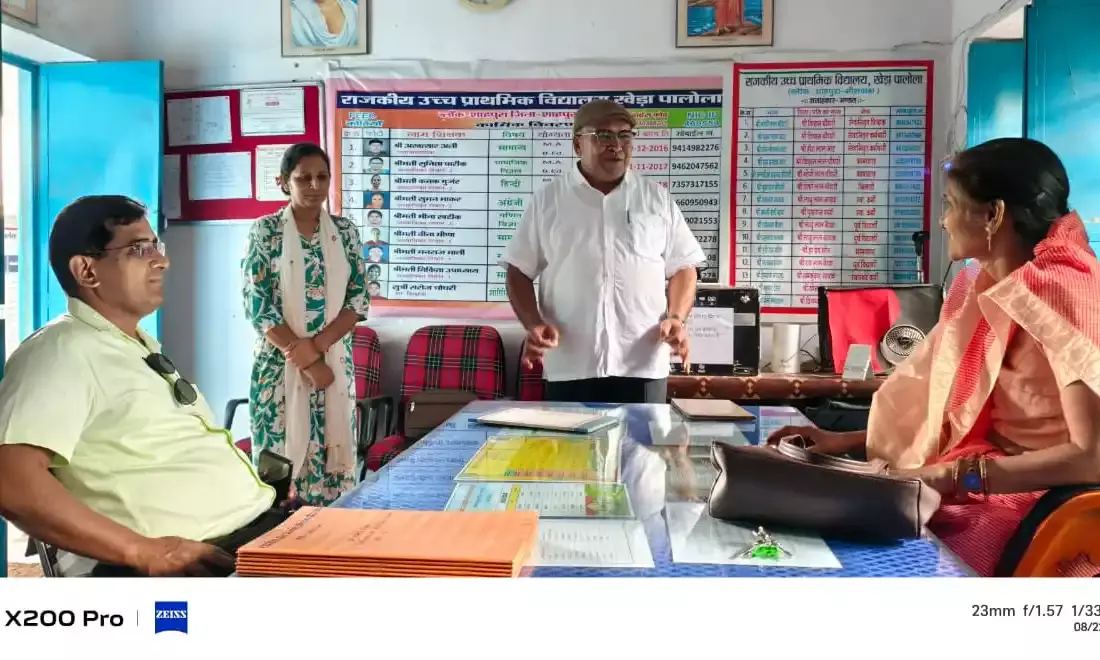 सीबीईओ शाहपुरा गीता माहेश्वरी ने किया खेड़ा पालोला विद्यालय का निरीक्षण