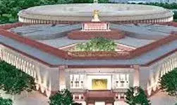 संसद की सुरक्षा में सेंध, दीवार कूदकर परिसर में घुसा शख्स; सुरक्षा बलों ने पकड़ा